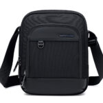 ARCTIC HUNTER τσάντα ώμου K00689, 2.7L, μαύρη